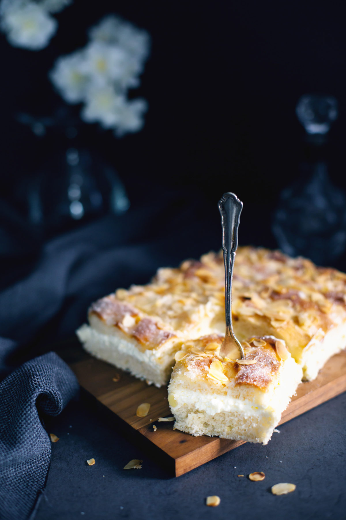 Familienplatte Harzer Butterkuchen mit Sahne – Schäfers Brotstuben