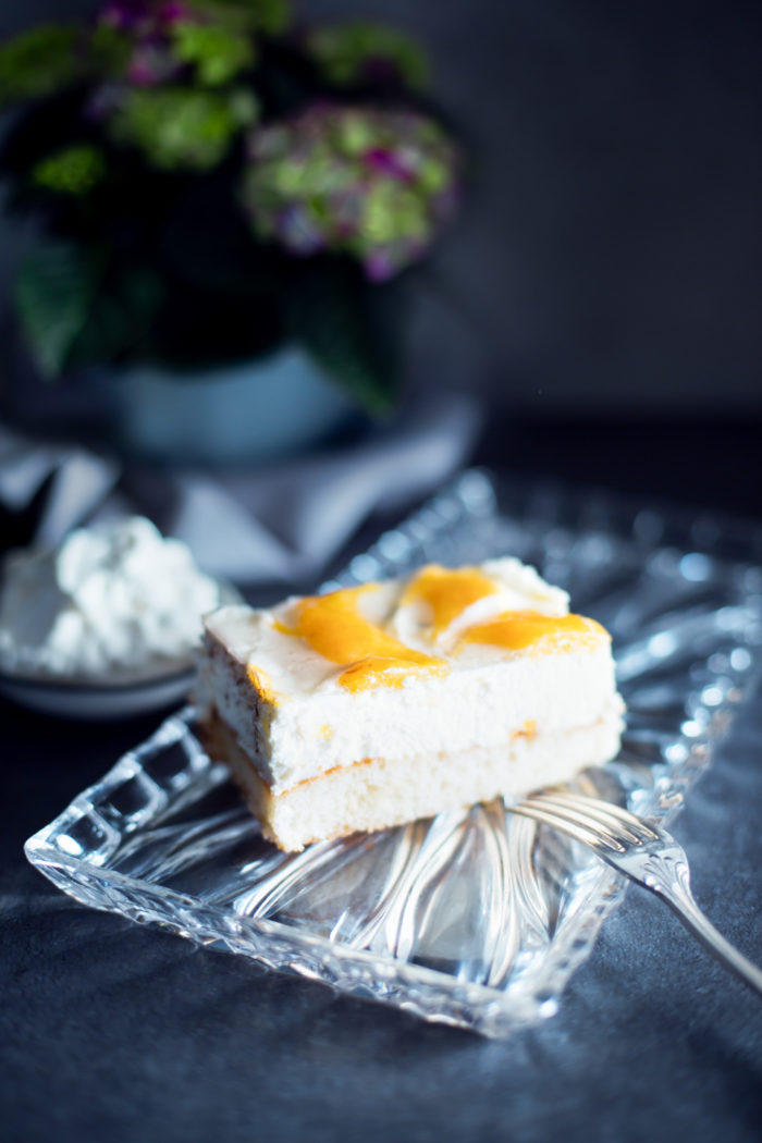 Feingebäck Schmandkuchen mit Aprikose